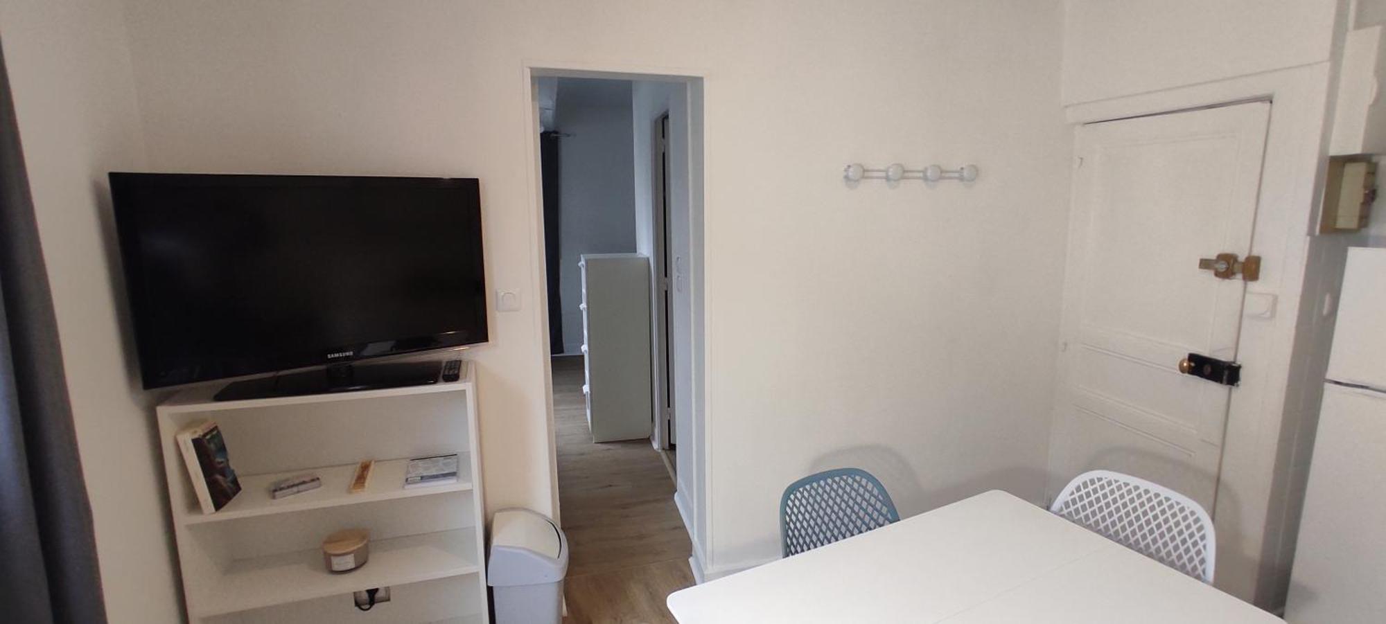 Appartement Cosy Plein Centre Conches-en-Ouche Exterior foto